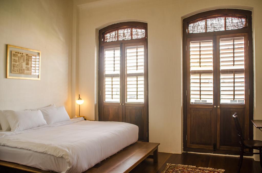 Ren I Tang Heritage Inn George Town Room photo